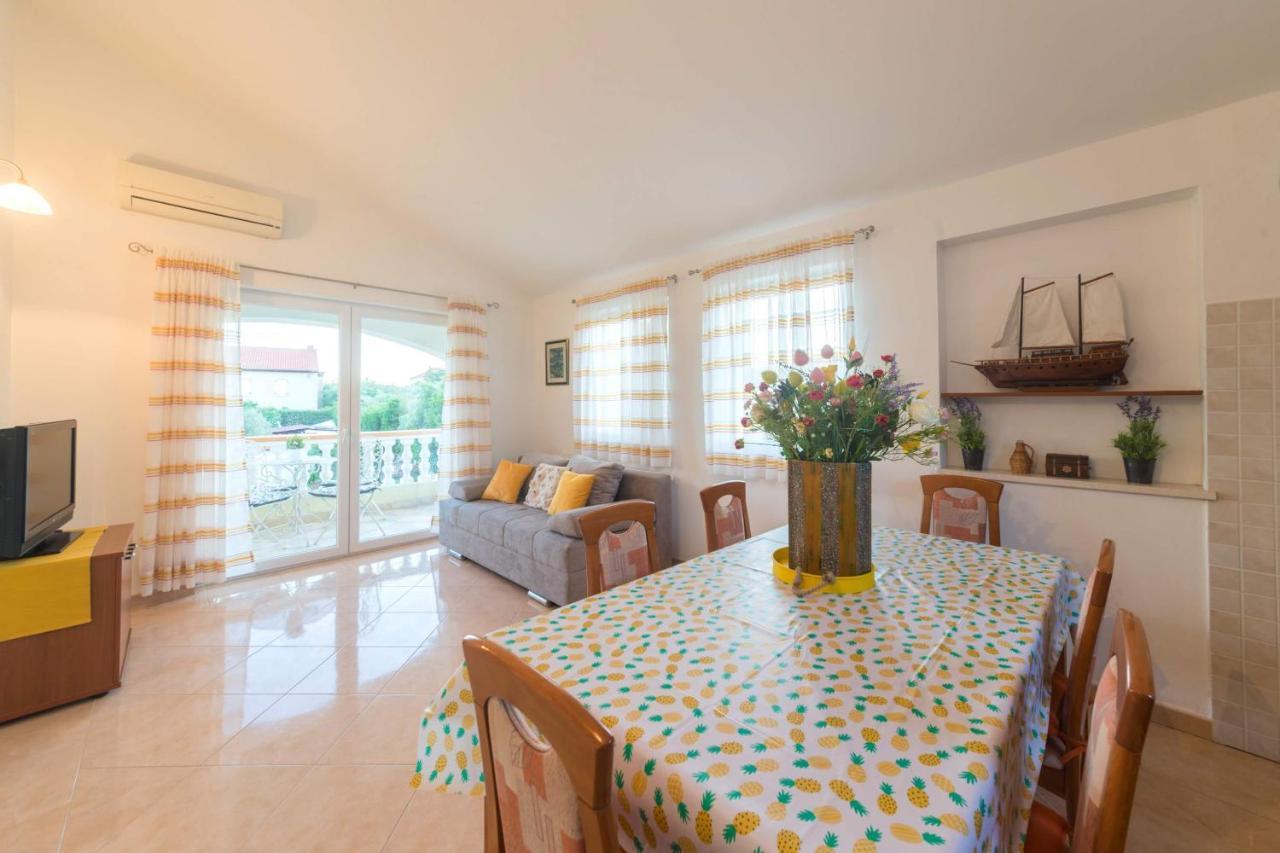 Apartmani Lenka Ugljan Exterior foto