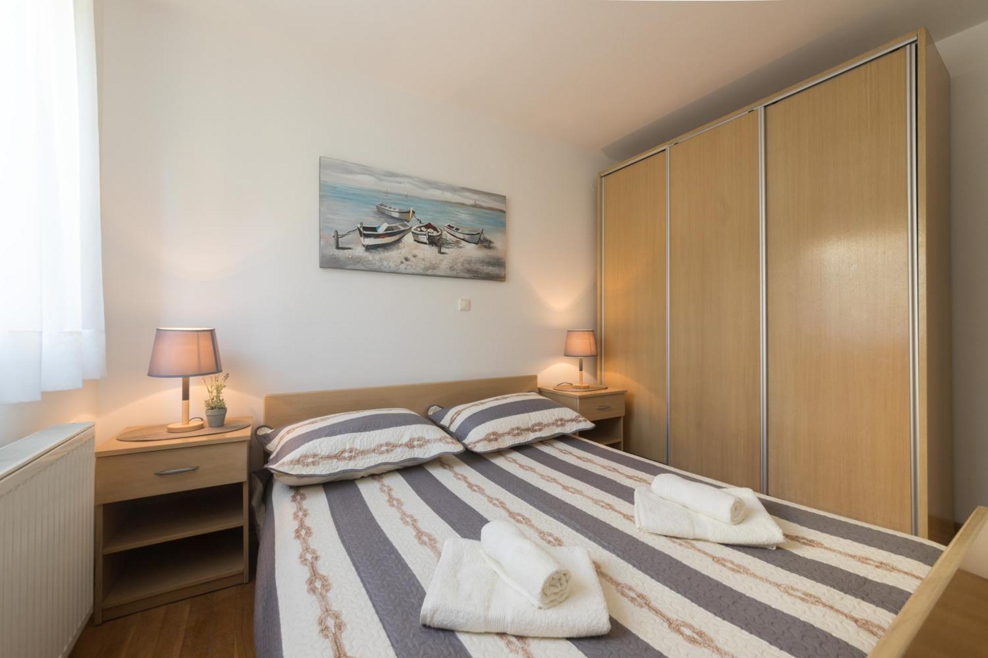 Apartmani Lenka Ugljan Zimmer foto