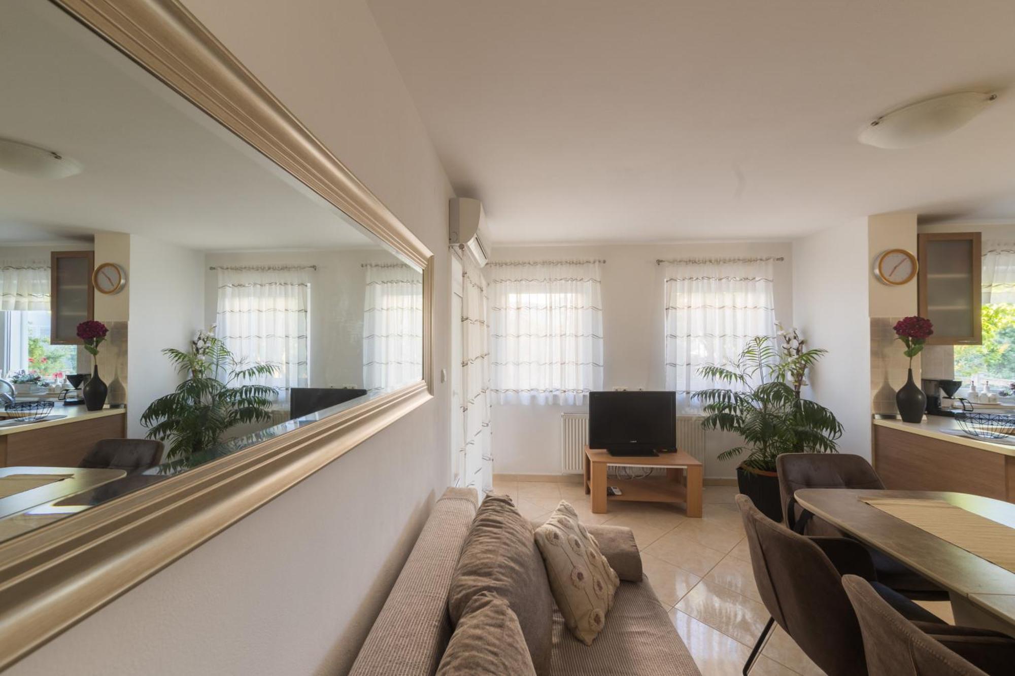 Apartmani Lenka Ugljan Zimmer foto